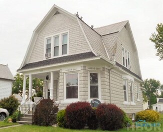 303 Monroe St, Pandora, OH 45877