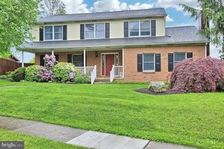 301 Lori Dr, Harrisburg, PA 17112