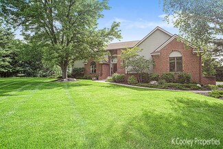 2120 Knollpoint Dr NE, Ada, MI 49301