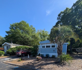 63 Saxon Ct, Murrells Inlet, SC 29576
