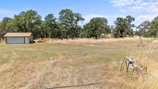 5679 Ashwood Ln, Loma Rica, CA 95901