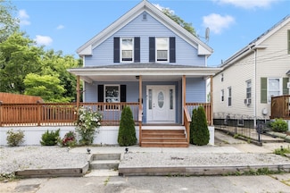2 Palfrey Place, Providence, RI 02909