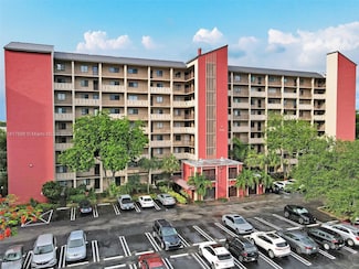 2206 S Cypress Bend Dr Unit 904, Pompano Beach, FL 33069