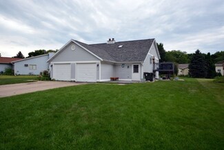 1727 Delaware Dr, Sun Prairie, WI 53590