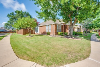 114 Stonecreek Dr, Irving, TX 75063