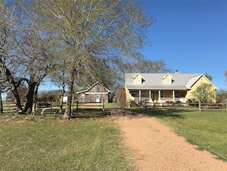 6130 Homeland Ln, Brenham, TX 77833