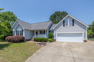44 Dalton Woods Dr, Benson, NC 27504