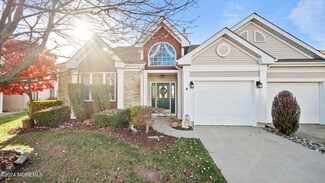 49 Birmingham Ln, Monroe Township, NJ 08831