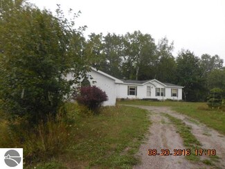 2995 Henderson Lake Rd, Prescott, MI 48756