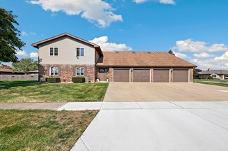 803 Meadow Ridge Ln, New Lenox, IL 60451
