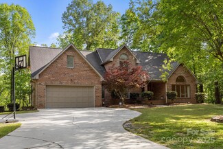 520 Earl Griffin Rd, Monroe, NC 28112