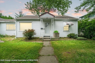 737 Jessop Ave, Lansing, MI 48910
