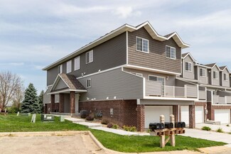 695 Shardlow Place NE, Byron, MN 55920
