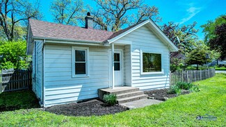 33263 N Valley View Dr, Grayslake, IL 60030