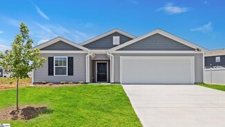 1433 Slades St, Woodruff, SC 29388