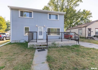 3015 N 3rd St, Clinton, IA 52732