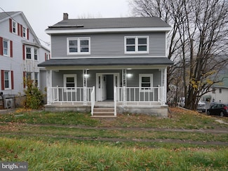 903 W Spruce St, Coal Township, PA 17866