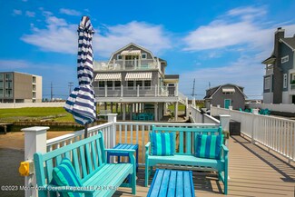360 Ocean Ave, Sea Bright, NJ 07760
