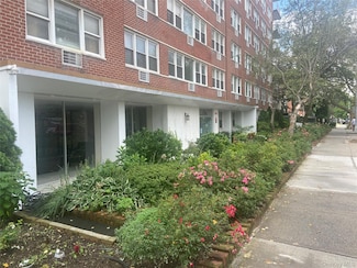 172-70 Highland Ave Unit 8P, Jamaica, NY 11432