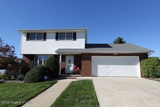 14 Allen Dr, Kingston, PA 18704