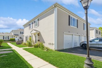 1037 Cove Dr Unit 135D, Prospect Heights, IL 60070