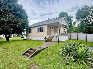 304 Van Buren Ave, Peru, IN 46970