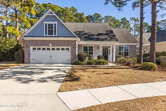 7613 Saint Clair Dr, Wilmington, NC 28412