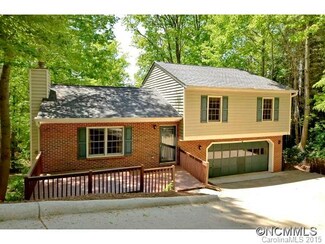 47 Foxberry Dr, Arden, NC 28704