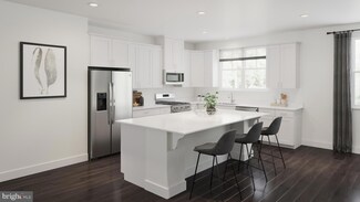 121 Aaron Truehart Way, Titusville, NJ 08560