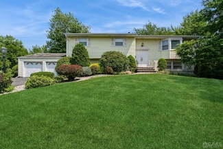 4 Marlow Rd, East Brunswick, NJ 08816