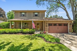 504 Fellows St, Saint Charles, IL 60174