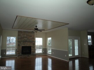 10867 King Nobel Ln, Bealeton, VA 22712