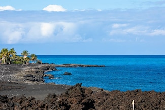 72-111 Pahinahina Place, Kailua Kona, HI 96740