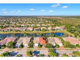 8113 Xenia Ln, Naples, FL 34114