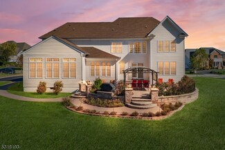 4 Ten Eyck Rd S, Somerville, NJ 08876