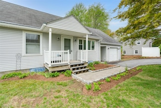 59 Longdale Rd, Mahopac, NY 10541