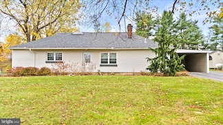 1215 Country Club Rd, Clarks Summit, PA 18411