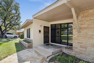 3828 Piedmont Rd, Fort Worth, TX 76116