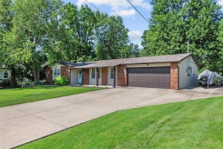 34 Old Knaust Rd, Saint Peters, MO 63376
