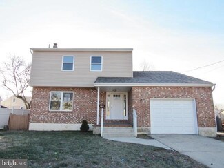 512 W Evesham Rd, Glendora, NJ 08029