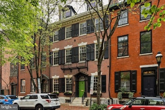 922 Clinton St, Philadelphia, PA 19107