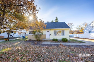 1059 W Summit Ave, Muskegon, MI 49441