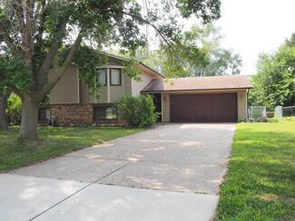 5217 Xenia Ave N, Minneapolis, MN 55429