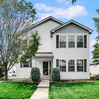 21524 Cormorant St, Crest Hill, IL 60403