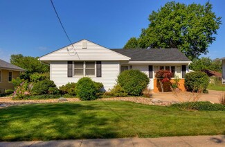 630 22nd St, West Des Moines, IA 50265