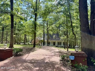 618 Gordon Place, Madison, MS 39110