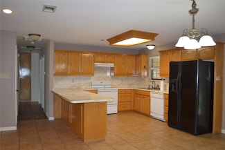 525 W Lloyd St, Krum, TX 76249