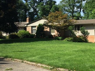 415 Firefly Dr, Trail Creek, IN 46360