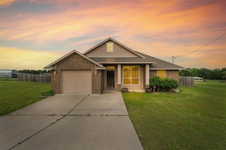 300 Morris St, Riesel, TX 76682