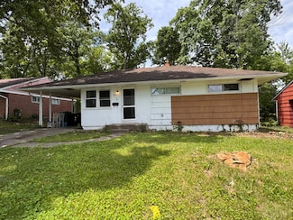 8723 Desoto Dr, Cincinnati, OH 45231